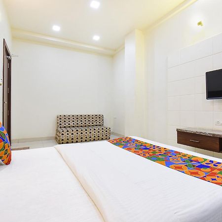 Fabhotel Royal Suits - Nr Mahadji Shinde Chhatri Pune Esterno foto