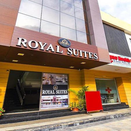 Fabhotel Royal Suits - Nr Mahadji Shinde Chhatri Pune Esterno foto
