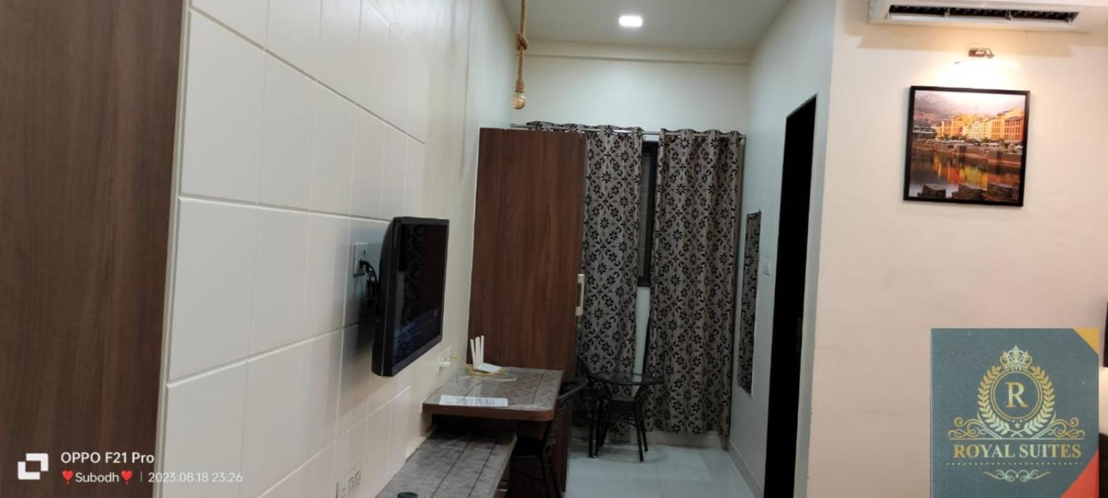 Fabhotel Royal Suits - Nr Mahadji Shinde Chhatri Pune Esterno foto