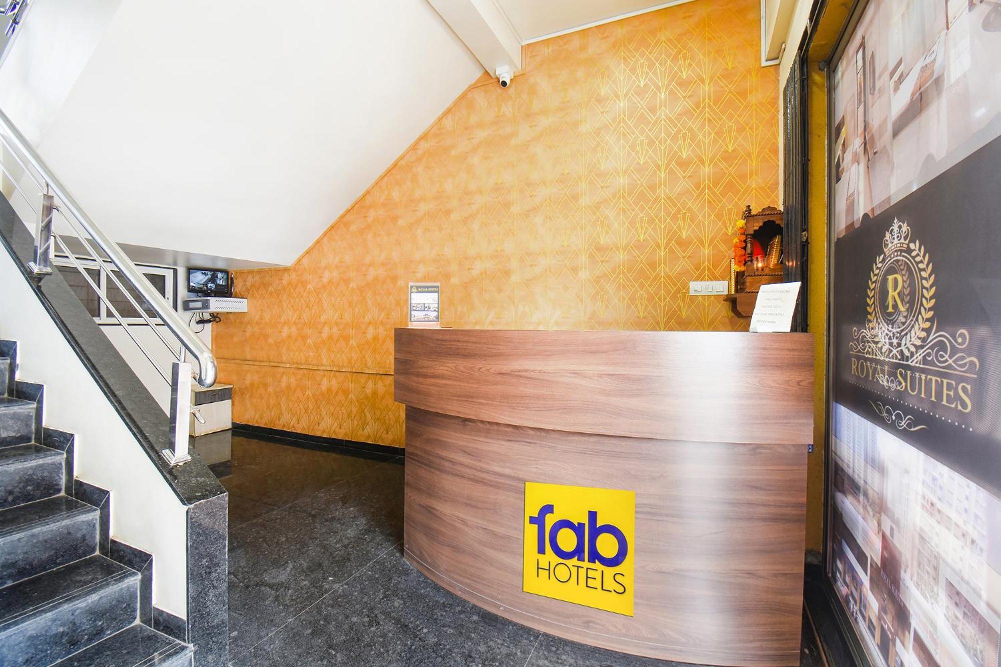 Fabhotel Royal Suits - Nr Mahadji Shinde Chhatri Pune Esterno foto